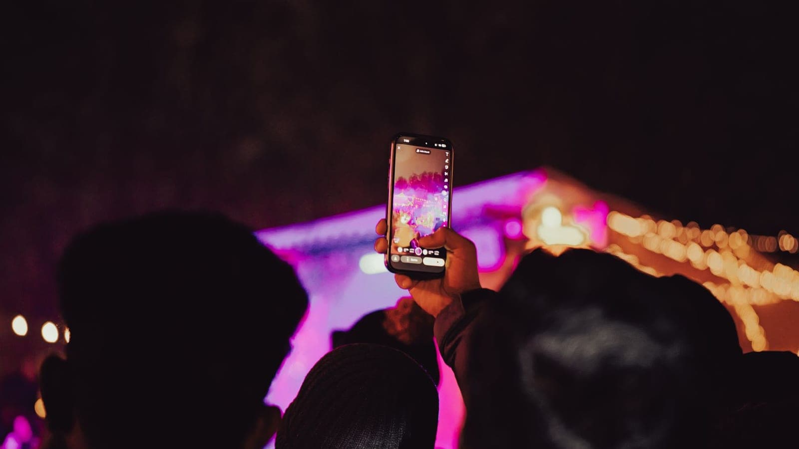 Dutch venues' club nights lose 14% of their audience in a year while average ticket revenue rises 6%